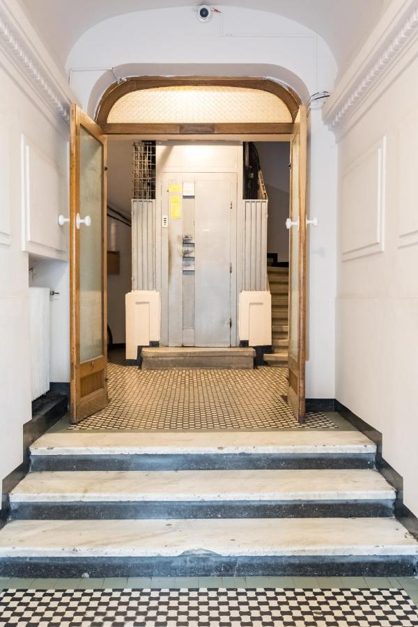 Cismigiu Serenity: 1Br Flat With Scenic Balcony Bucareste Exterior foto