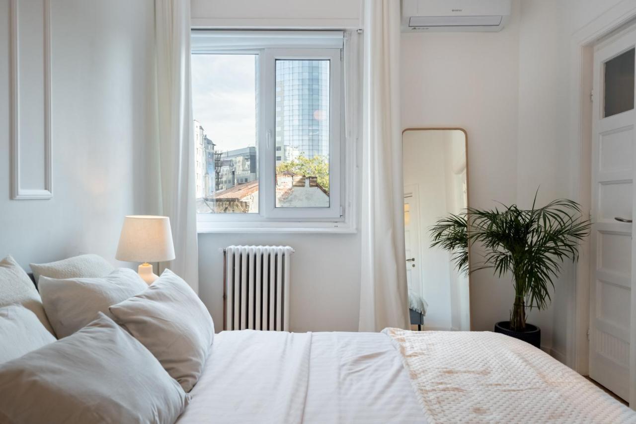 Cismigiu Serenity: 1Br Flat With Scenic Balcony Bucareste Exterior foto