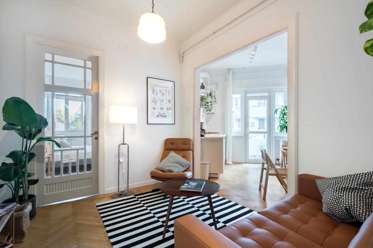Cismigiu Serenity: 1Br Flat With Scenic Balcony Bucareste Exterior foto
